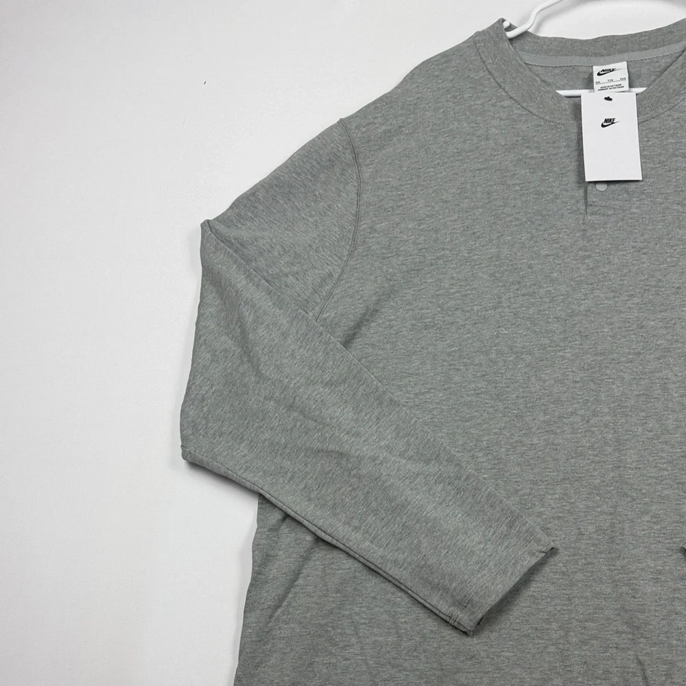 Nike Men's Heather Gray Long Sleeve Tee XXL. NWT